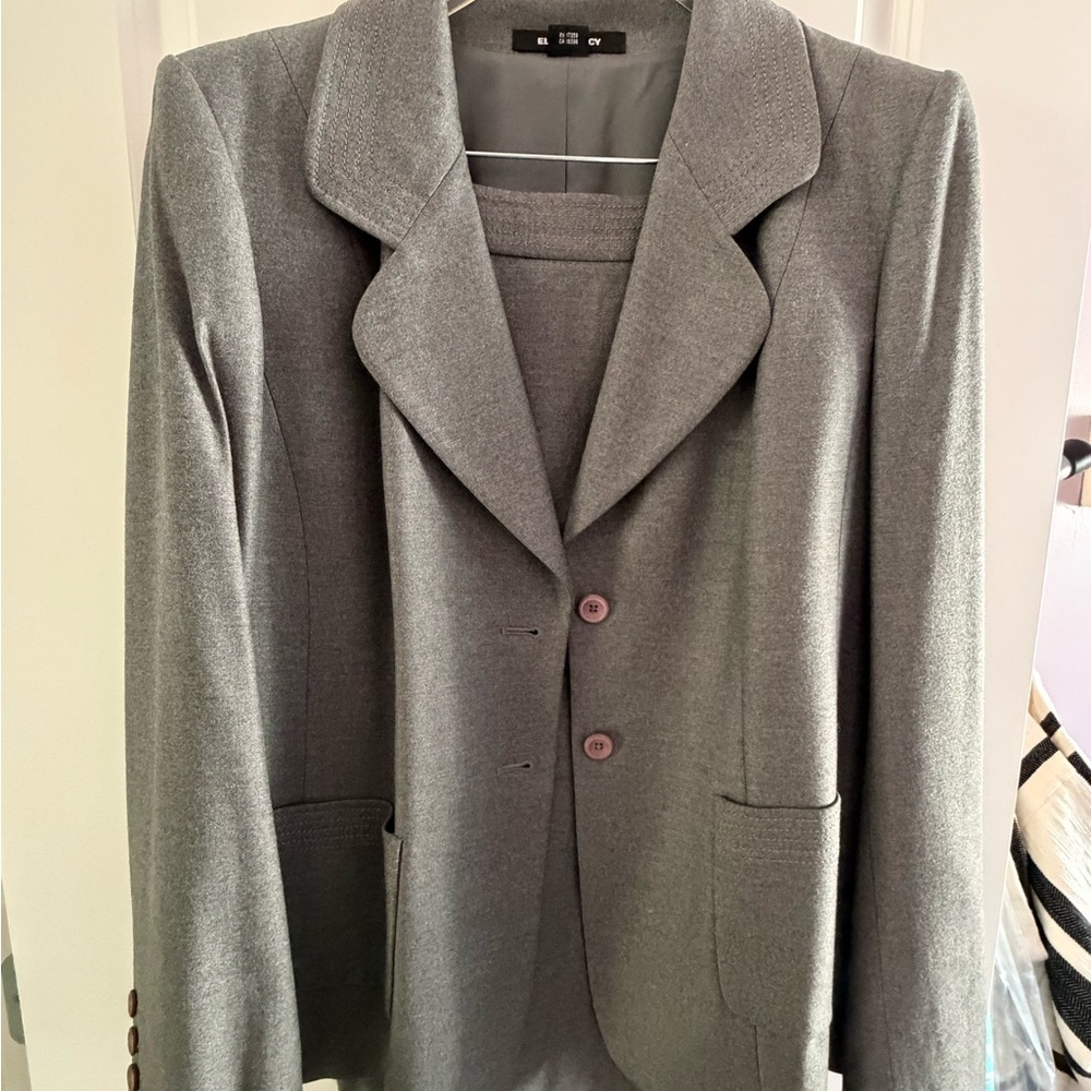 Ellen Tracy Women's Gray 3 piece suit
